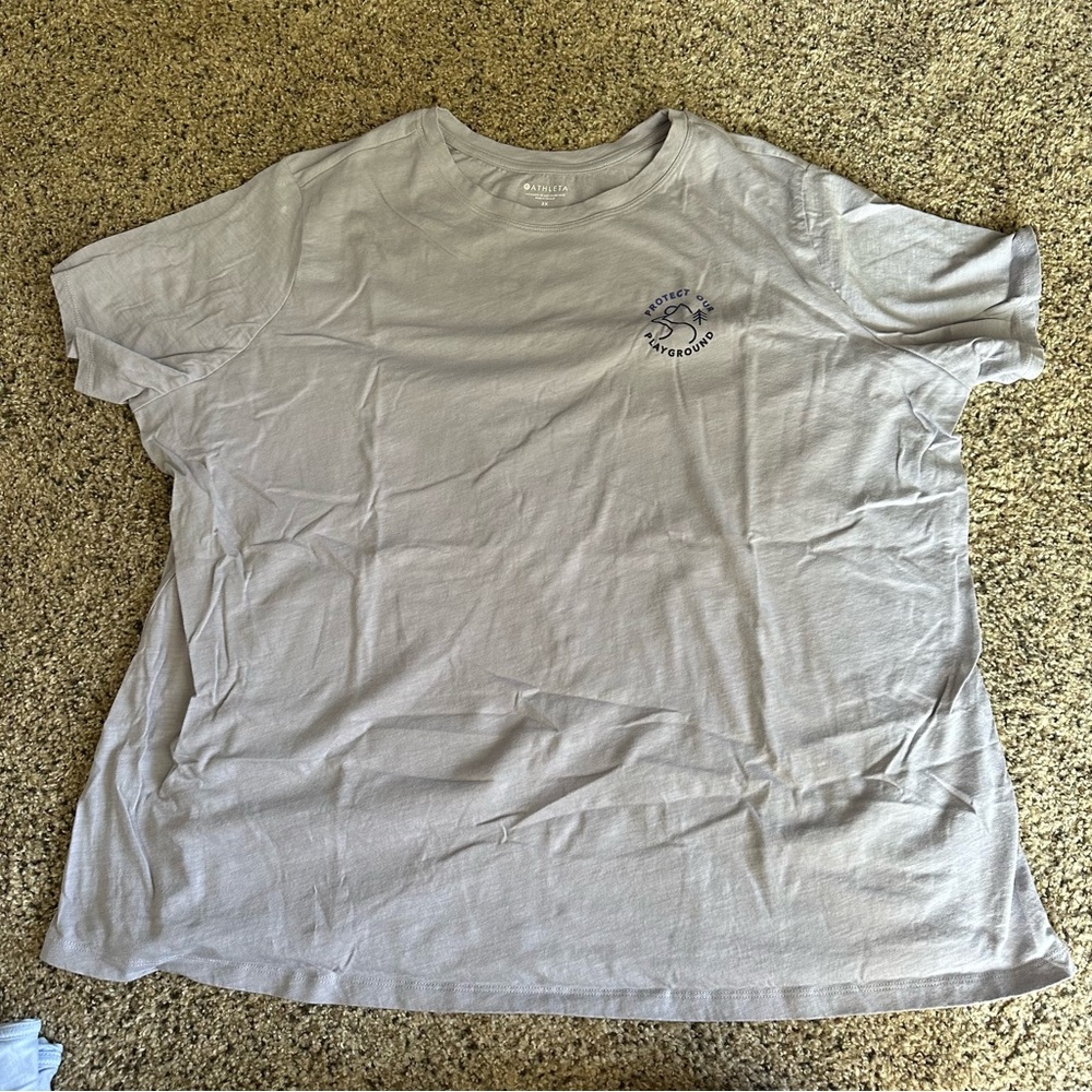 Athleta T-Shirt